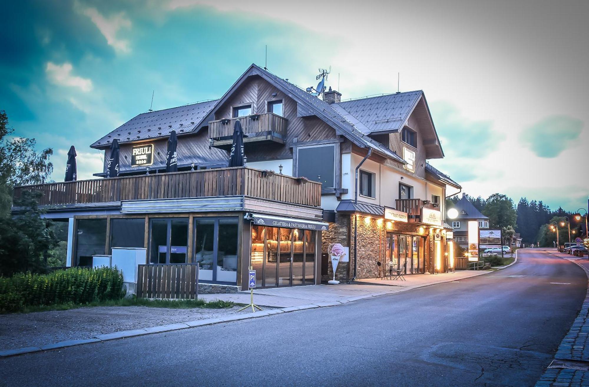 Hotel Friuli Harrachov Exterior foto